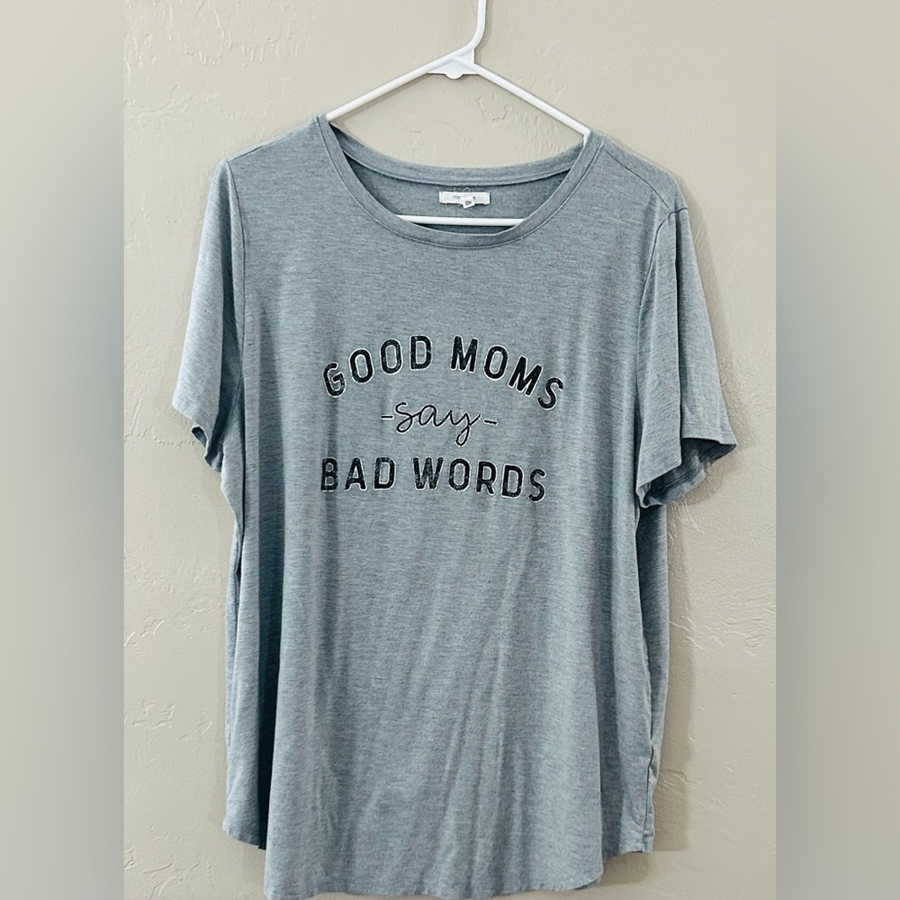 Maurices Gray Short Sleeve Graphic Tee